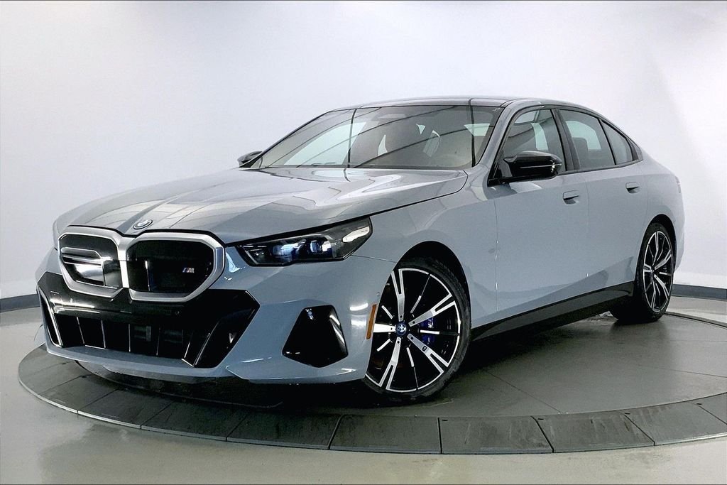 Used 2025 Brooklyn Grey Metallic BMW  image 11