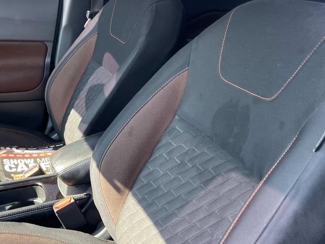 Used 2022 Gray Nissan SR image 28