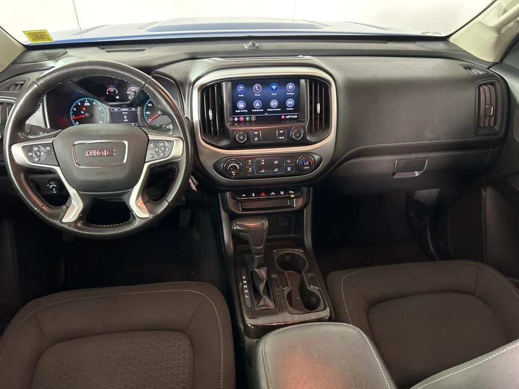 Used 2021 Blue Metallic GMC Elevation image 23