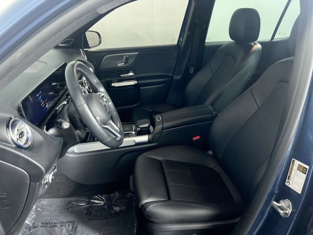 Used 2023 Blue Mercedes-Benz GLB 250 image 8