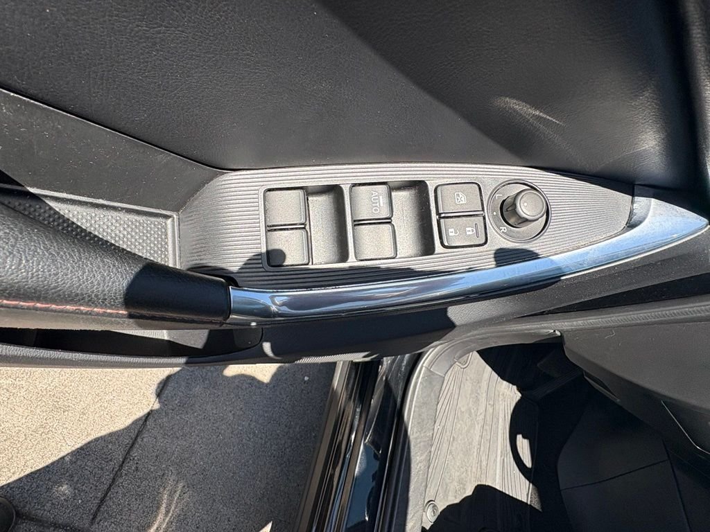 Used 2014 Black Mazda Grand Touring image 17