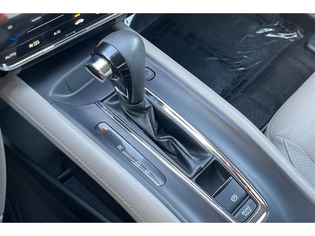 Used 2018 White Orchid Pearl Honda EX-L Navi image 33