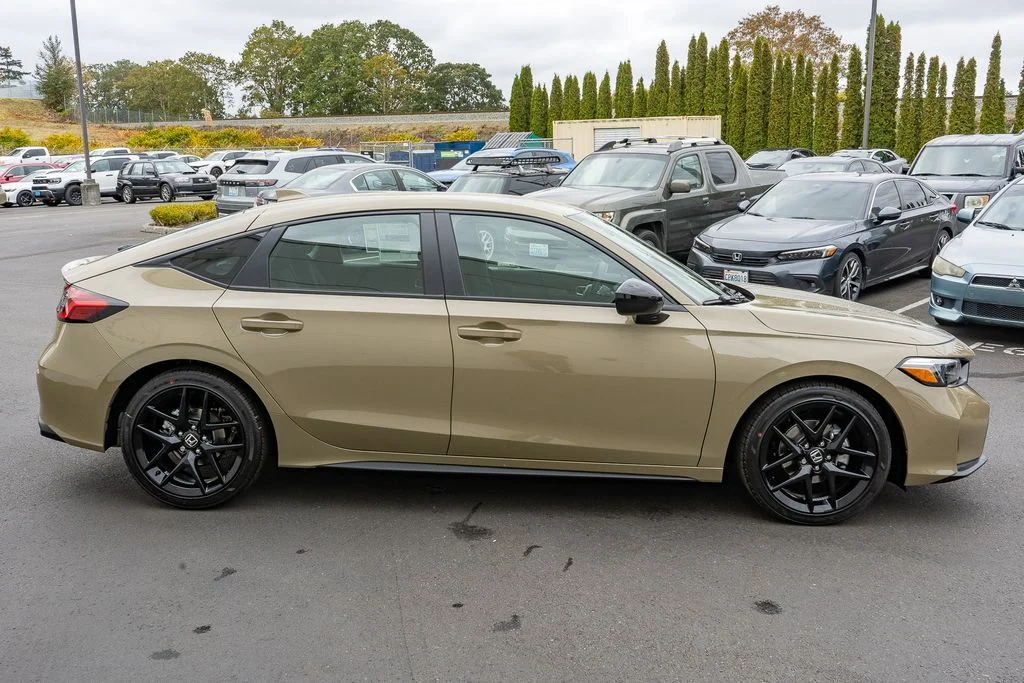 New 2026 Sand Dune Pearl Honda Sport image 5