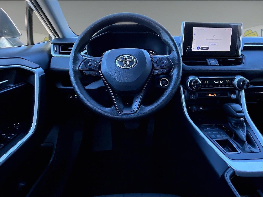 Used 2025 White Toyota XLE image 17