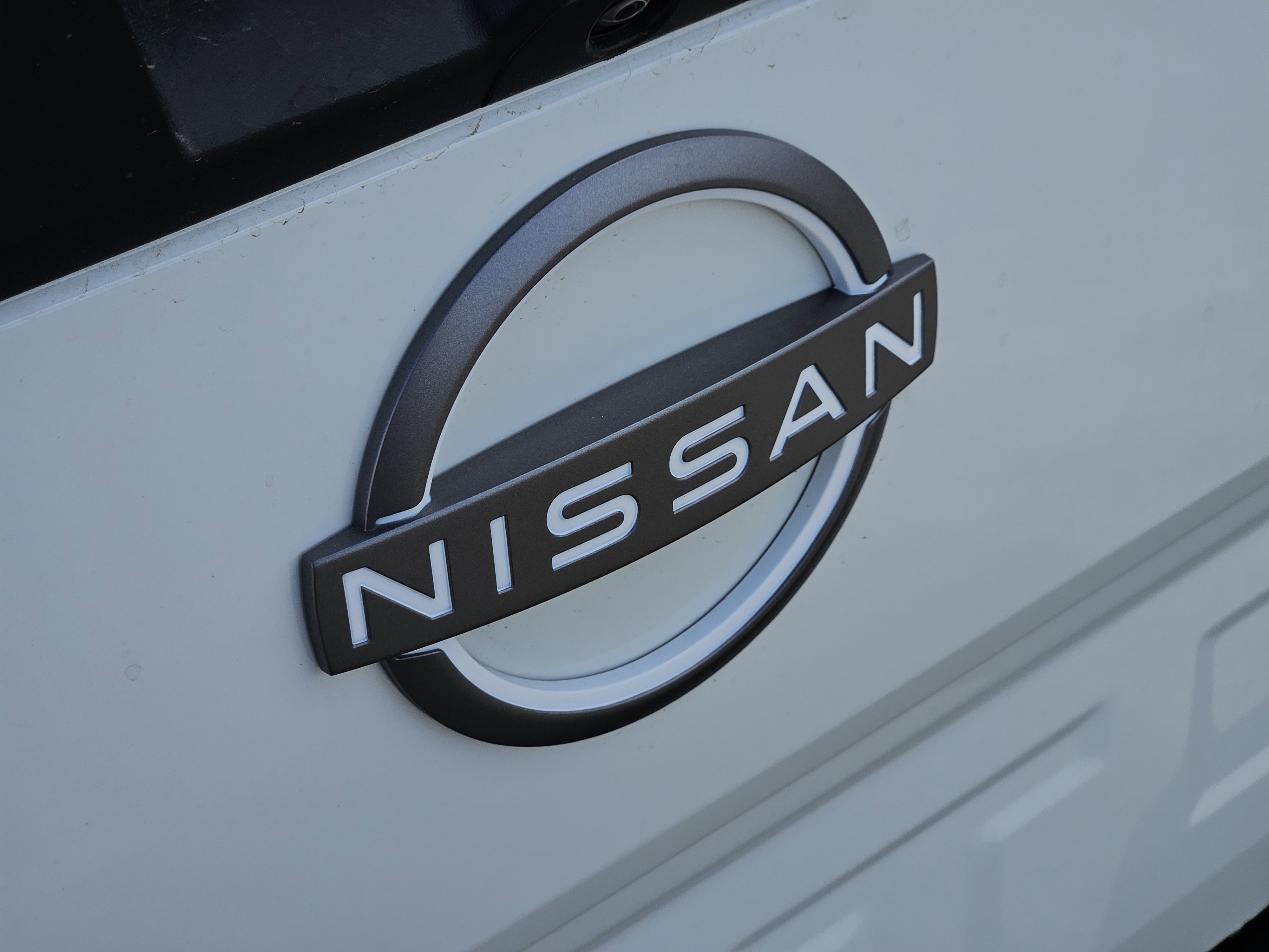 New 2026 Glacier White Nissan Crew Cab SV image 12