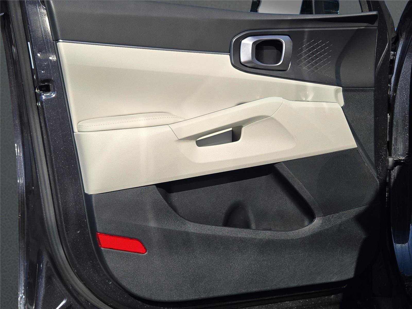 2025 Kia Sorento S - Photo 19