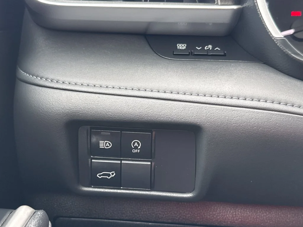 Used 2024 Black Toyota XLE image 33