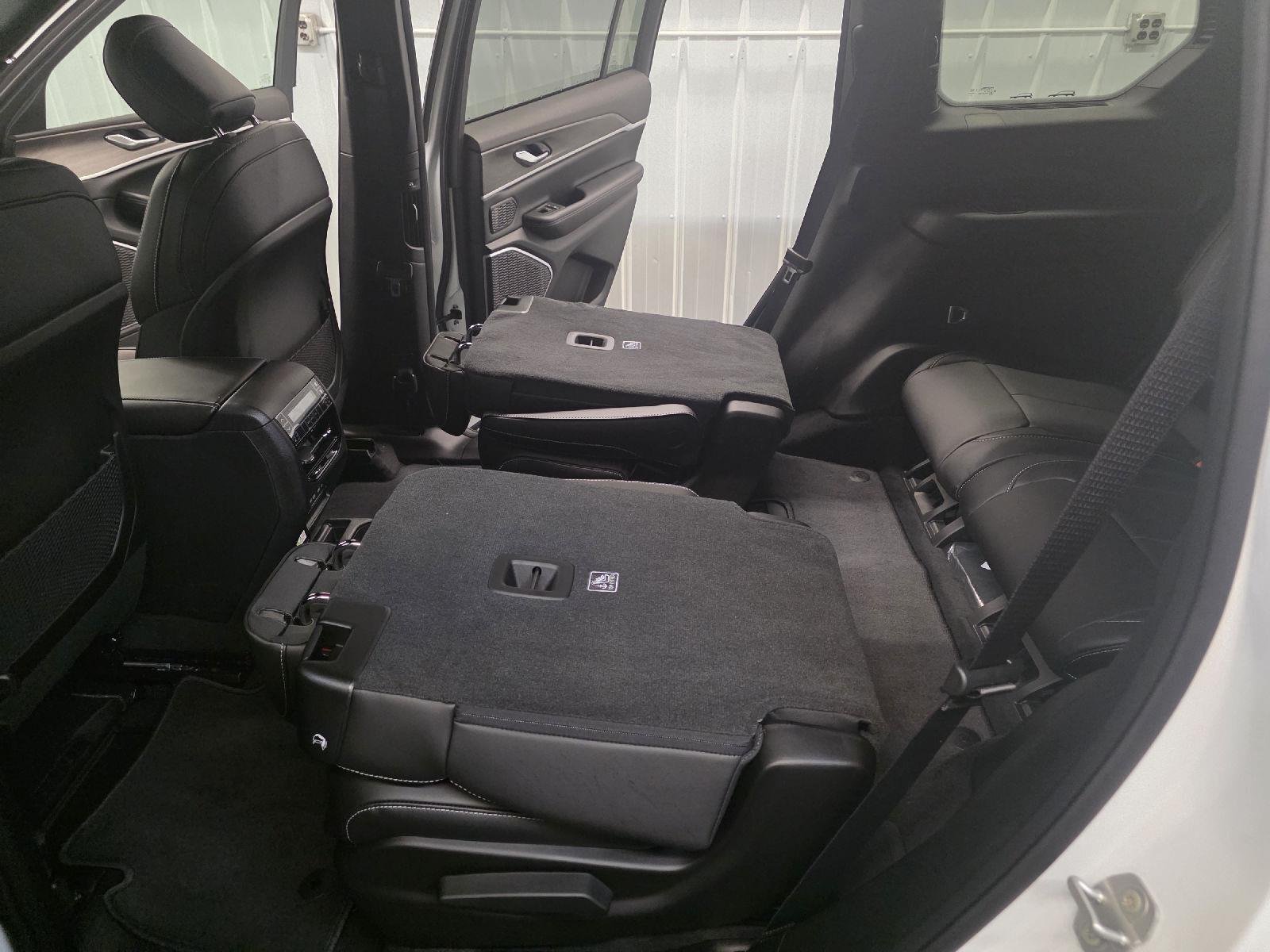 Used 2026 Bright White Clearcoat Jeep Limited image 44