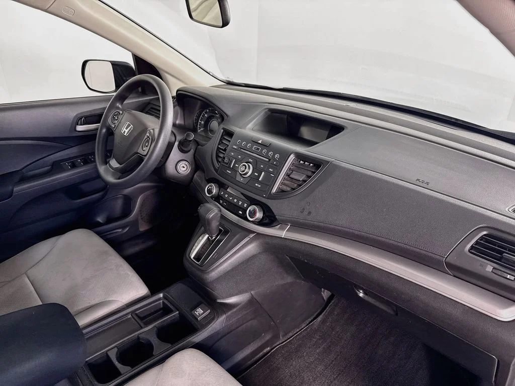 Used 2015 Alabaster Silver Metallic Honda LX image 28