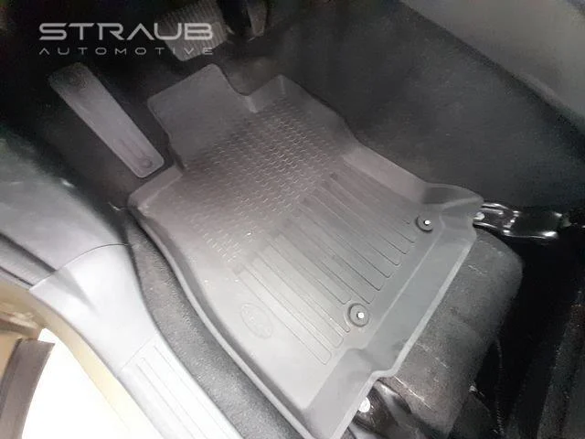 Used 2023  SUBARU  image 38