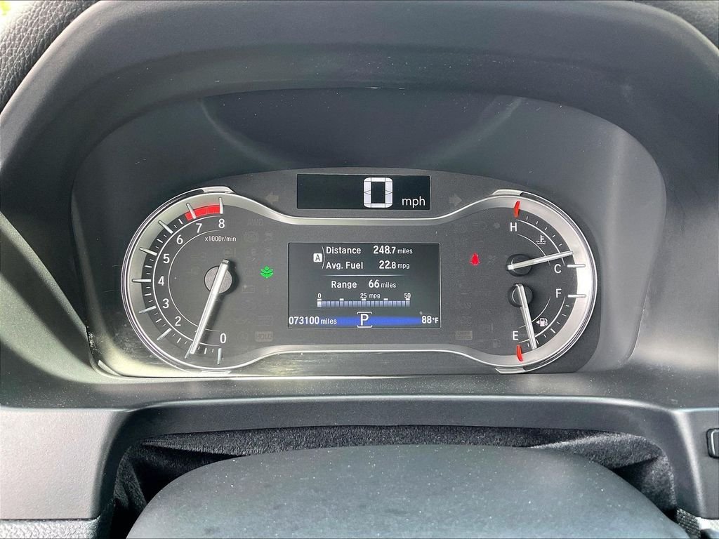 Used 2022 Platinum White Pearl Honda RTL image 24