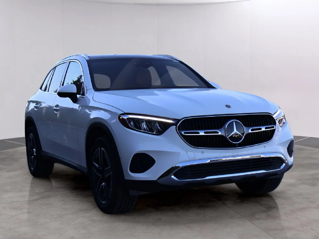 New 2026 Polar White Mercedes-Benz GLC 300 image 5