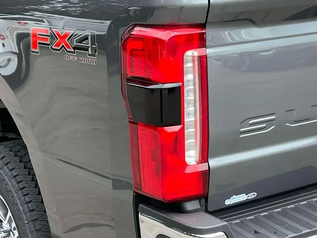 New 2027 Carbonized Gray Metallic Ford F-250® Lariat® image 10