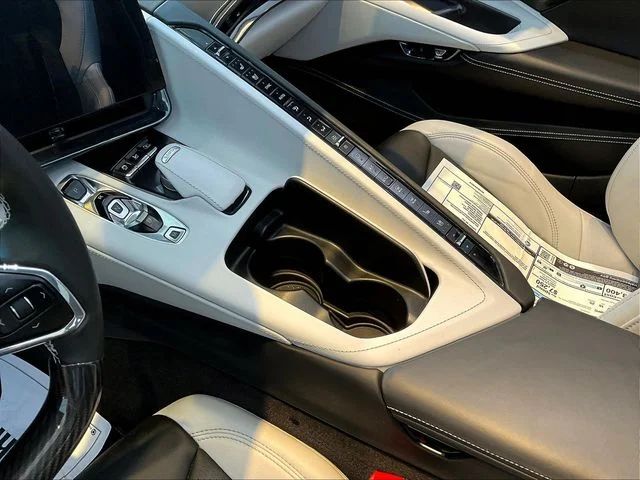 Used 2024 White Chevrolet Stingray image 19
