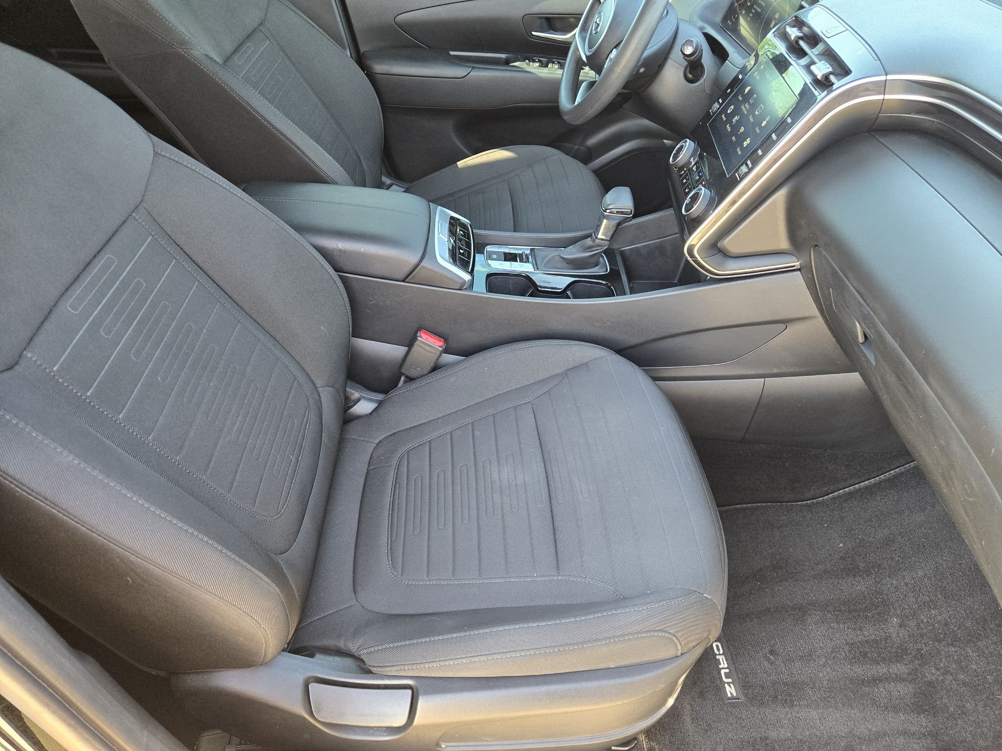 Used 2022 Phantom Black Hyundai SEL image 14