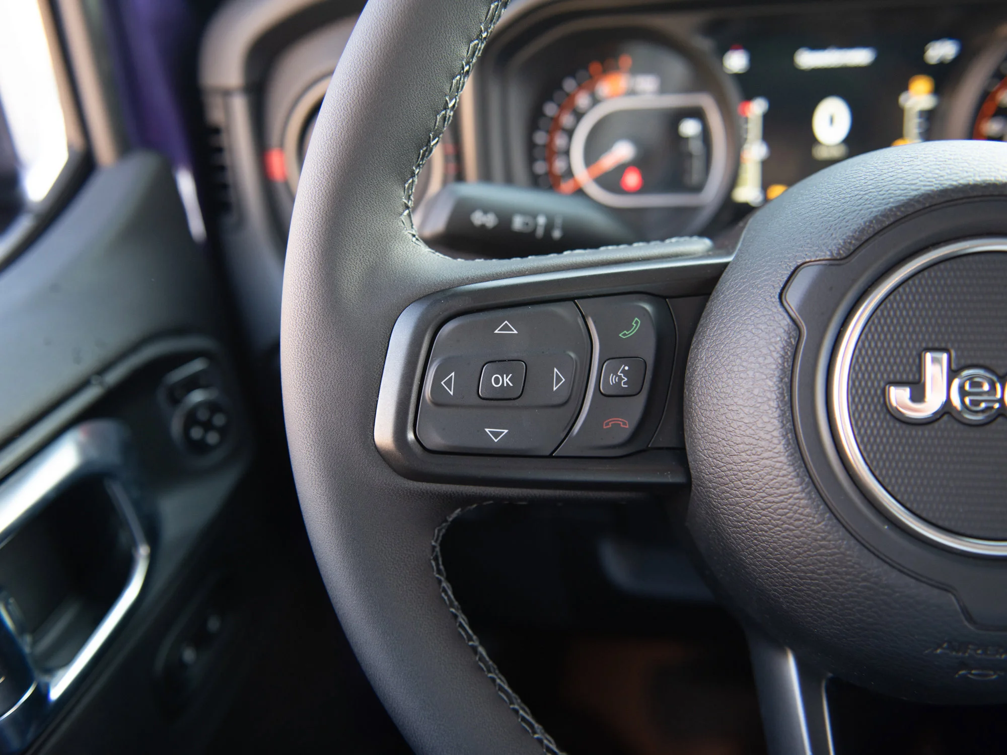 New 2026 reign Jeep Rubicon* 4 Door 4x4, Nappa Leather, Safety Group, Front/Rear Lockers image 9