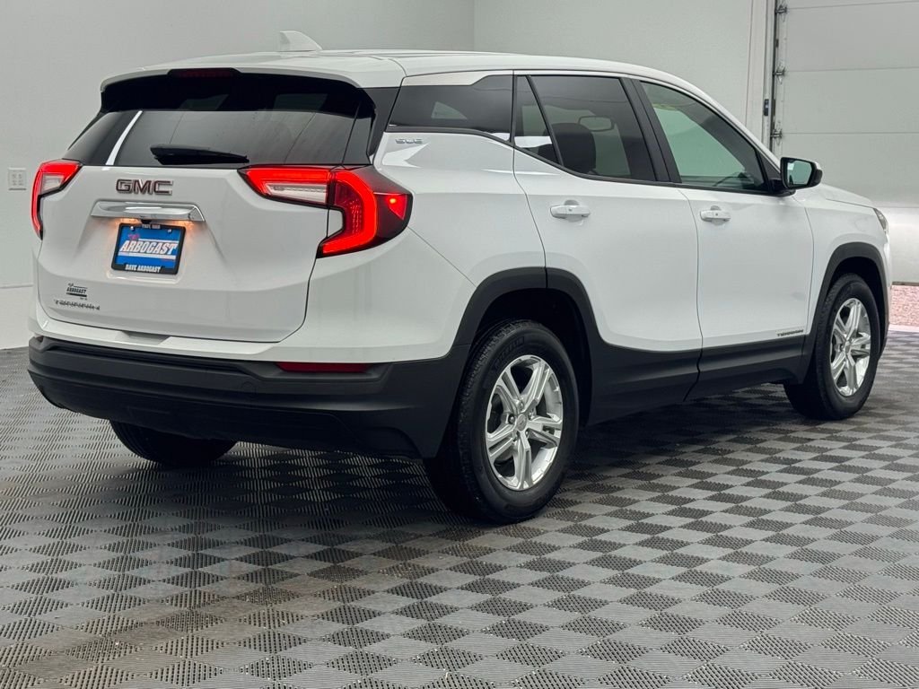 2024 GMC Terrain SLE - Photo 6