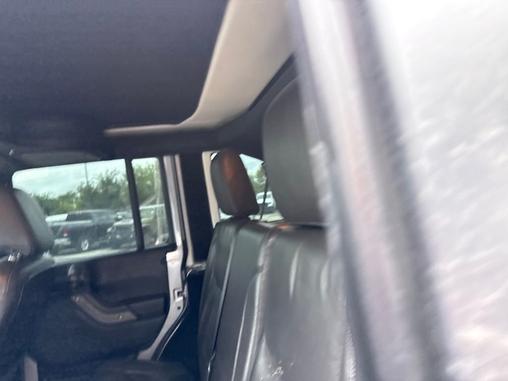 Used 2017 Silver Jeep Unlimited Sport image 21