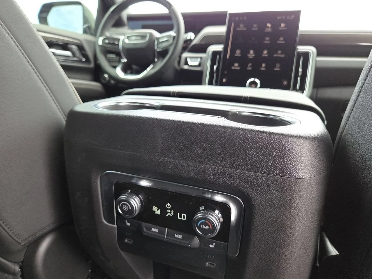 New 2026 Onyx Black GMC Elevation image 27