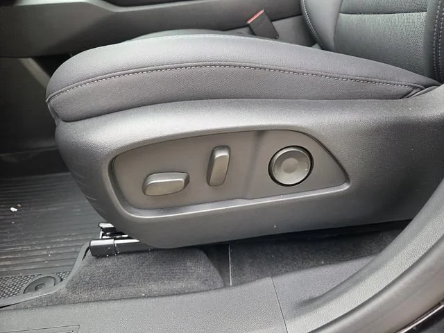 New 2026 Mosaic Black Metallic Chevrolet LT image 23