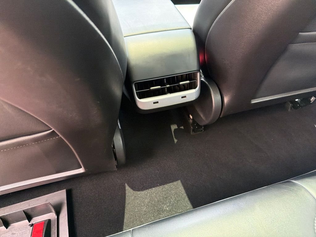 Used 2019 Red Tesla Long Range image 31