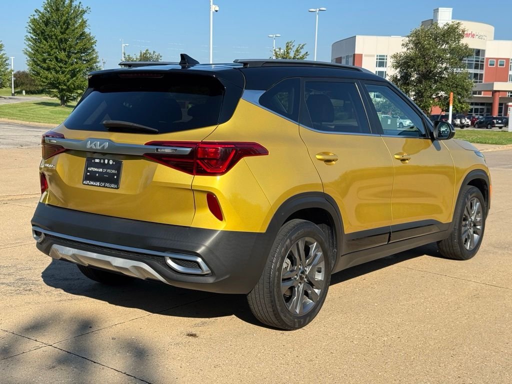 Used 2023 Yellow Kia S image 7