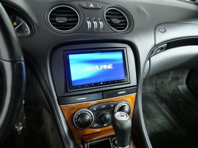 Used 2005  Mercedes-Benz SL 500 image 17