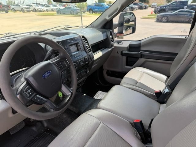Used 2022 White Ford XL image 13