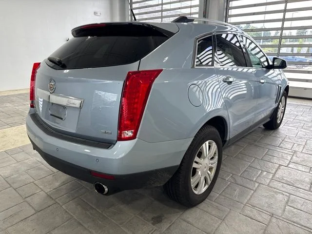 Used 2014 Glacier Blue Metallic Cadillac Luxury image 4