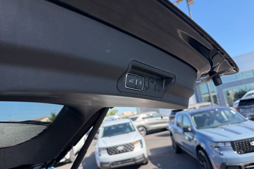 New 2026 Agate Black Metallic Ford ST image 29