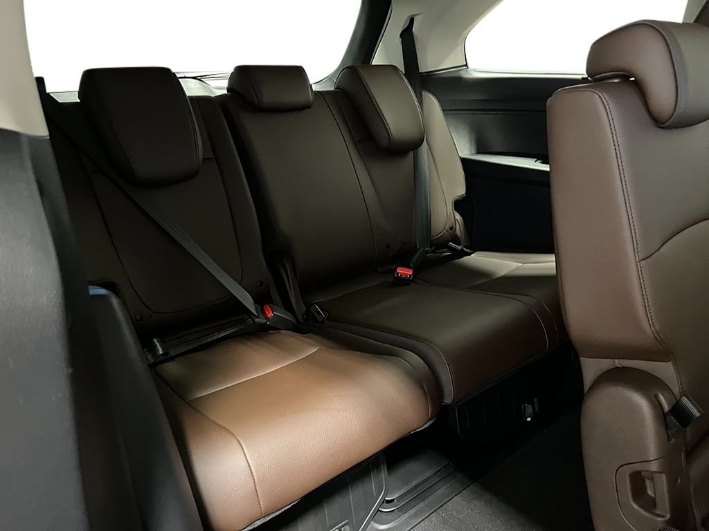 New 2026 Platinum White Pearl Honda Touring image 25
