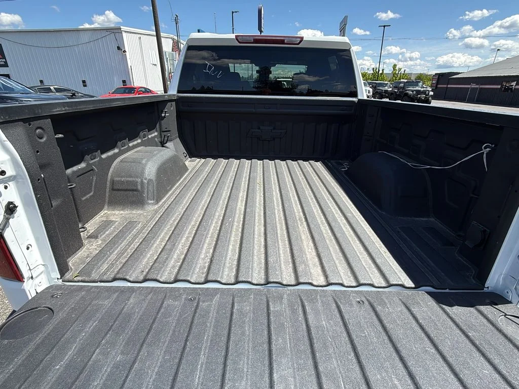 Used 2023 Summit White Chevrolet LT image 26
