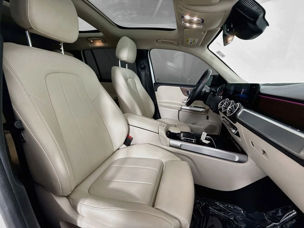 Used 2022 White Mercedes-Benz GLB 250 image 29