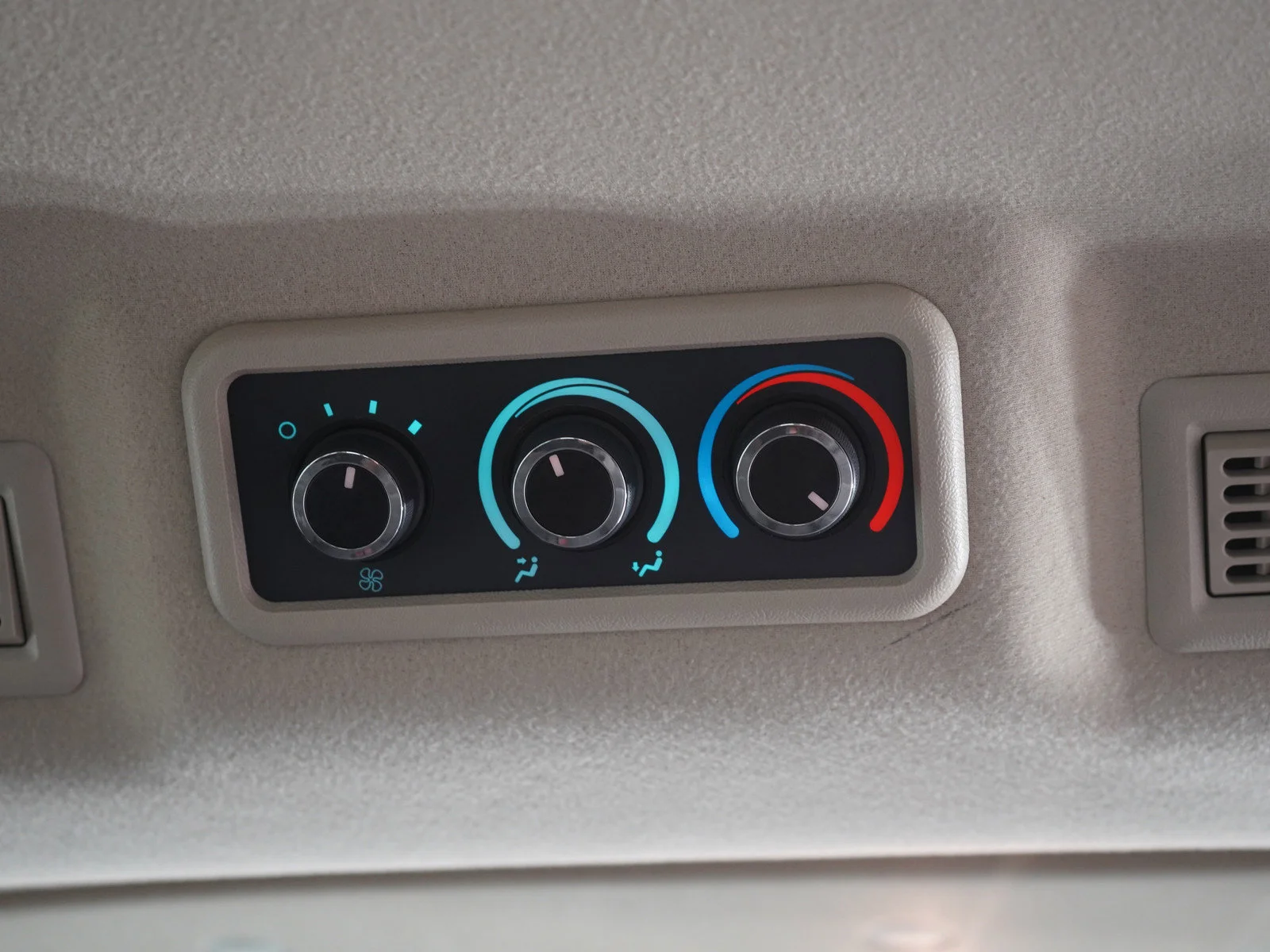 Used 2023 Summit White Chevrolet LS image 16
