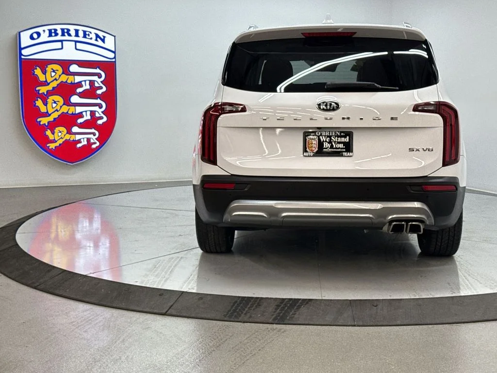 Used 2021 White Pearl Kia SX image 27