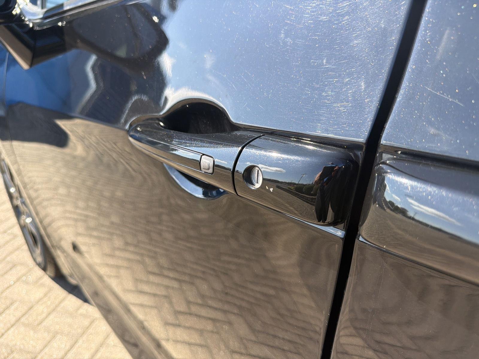 2024 Chrysler Pacifica Touring L - Photo 11