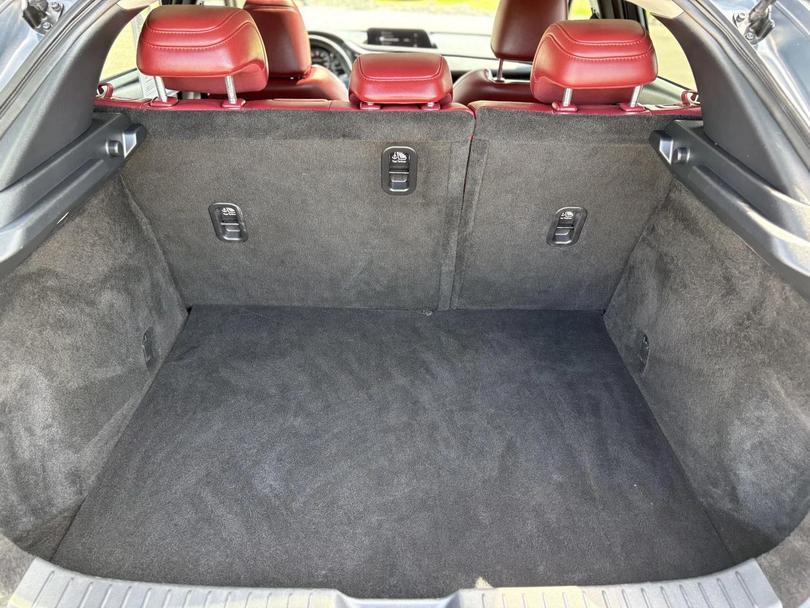 Used 2025 Polymetal Gray Metallic Mazda 2.5 S Carbon Edition image 30