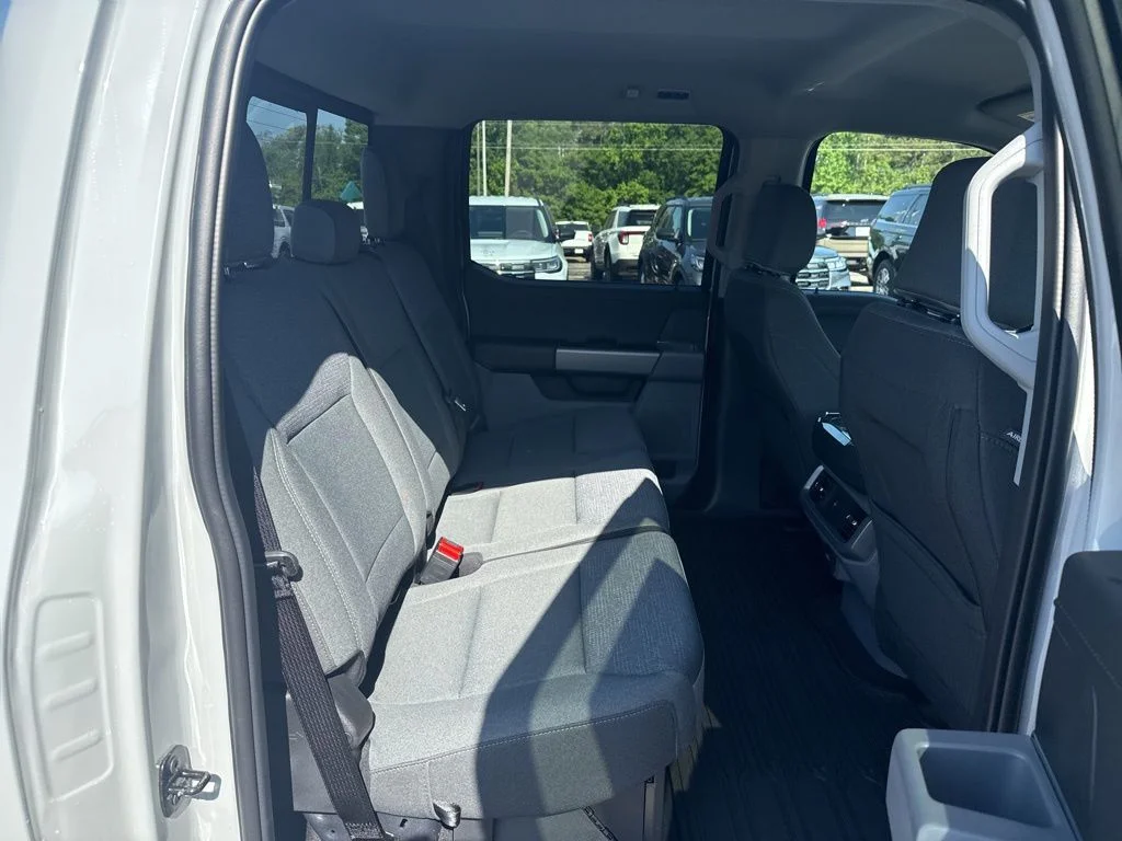 New 2026 Avalanche Ford XLT image 11