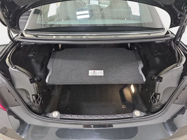 Used 2020 Black Sapphire Metallic BMW 440i xDrive image 34