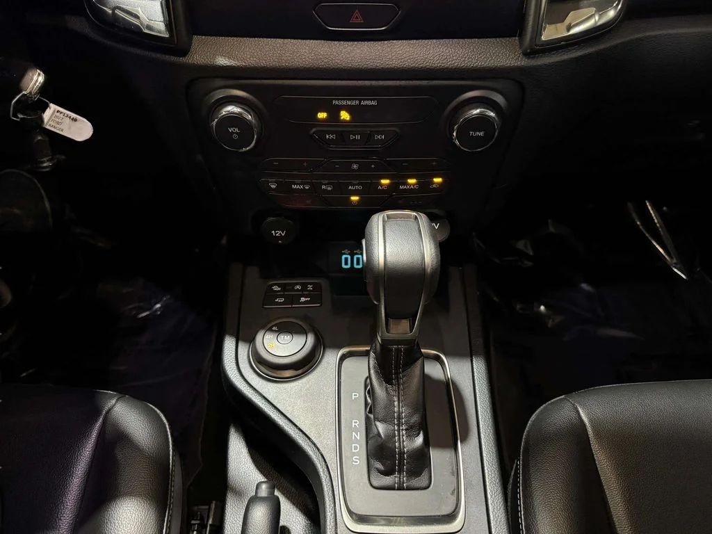 Used 2022 Carbonized Gray Metallic Ford XLT image 20