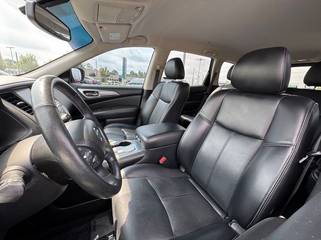 Used 2019 Black Nissan SL image 16