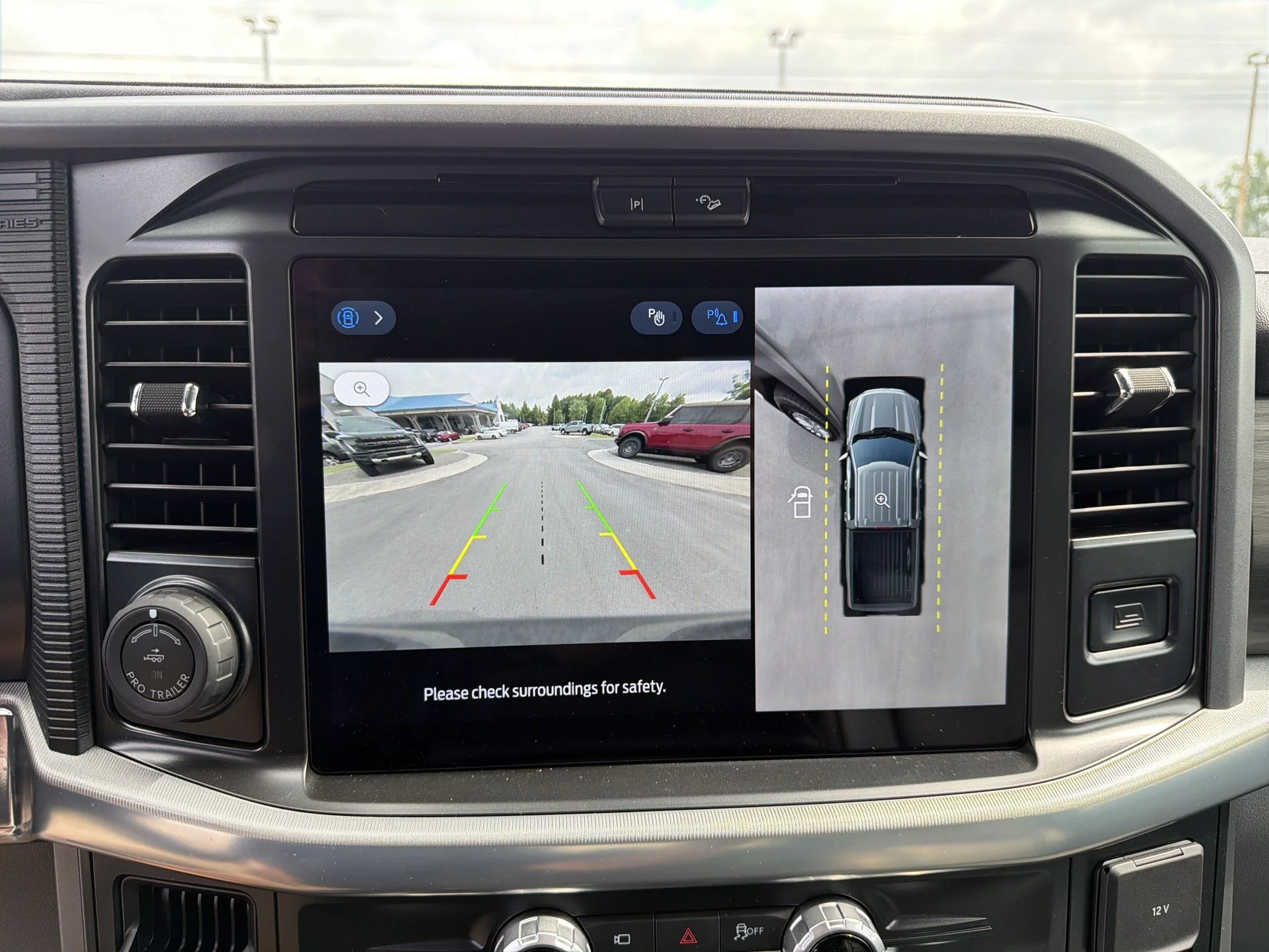 Certified Used 2025 Gray Metallic Ford Lariat image 5