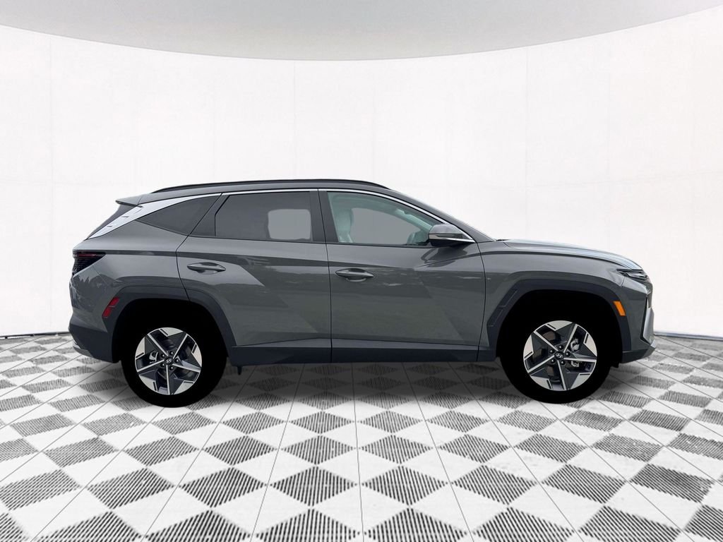 New 2026 Gray Hyundai SEL Premium image 13