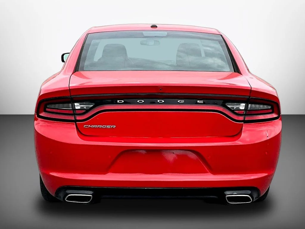 Certified Used 2022 Red Dodge SXT image 5