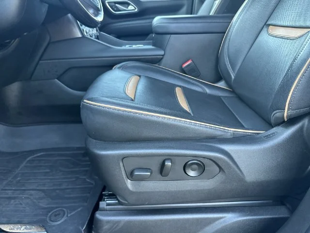 Used 2022 Gray GMC AT4 image 13