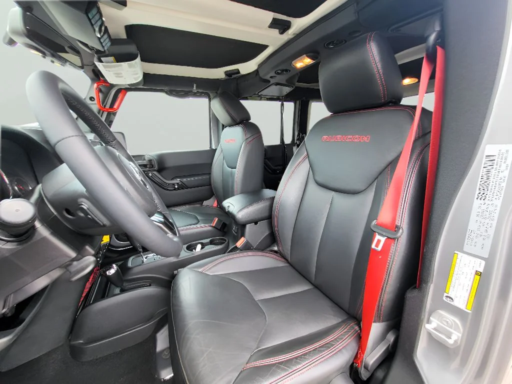 Used 2018 Billet Silver Metallic Clearcoat Jeep Rubicon Recon image 21
