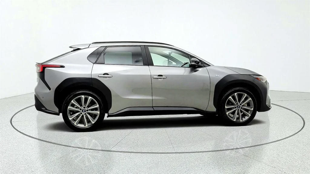 Used 2023 Smoked Carbon Subaru Limited AWD image 4