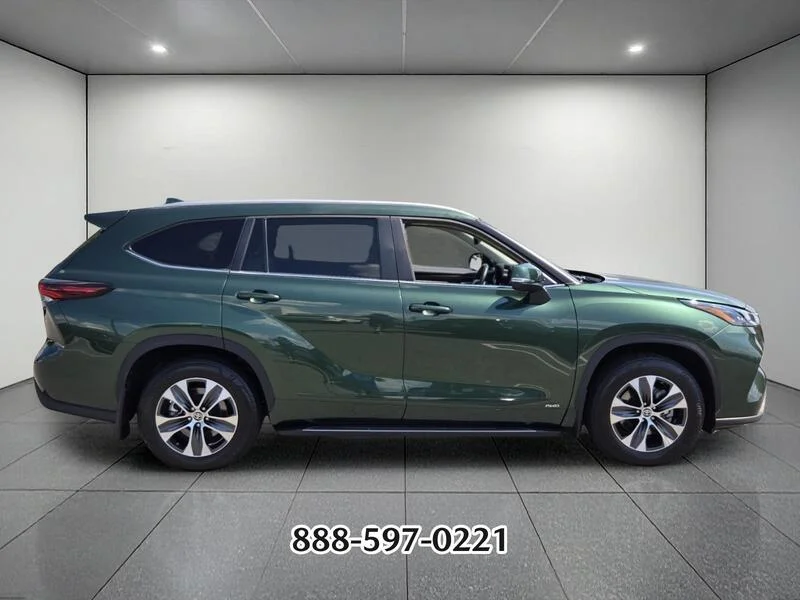 Used 2025 Cypress TOYOTA XLE image 6
