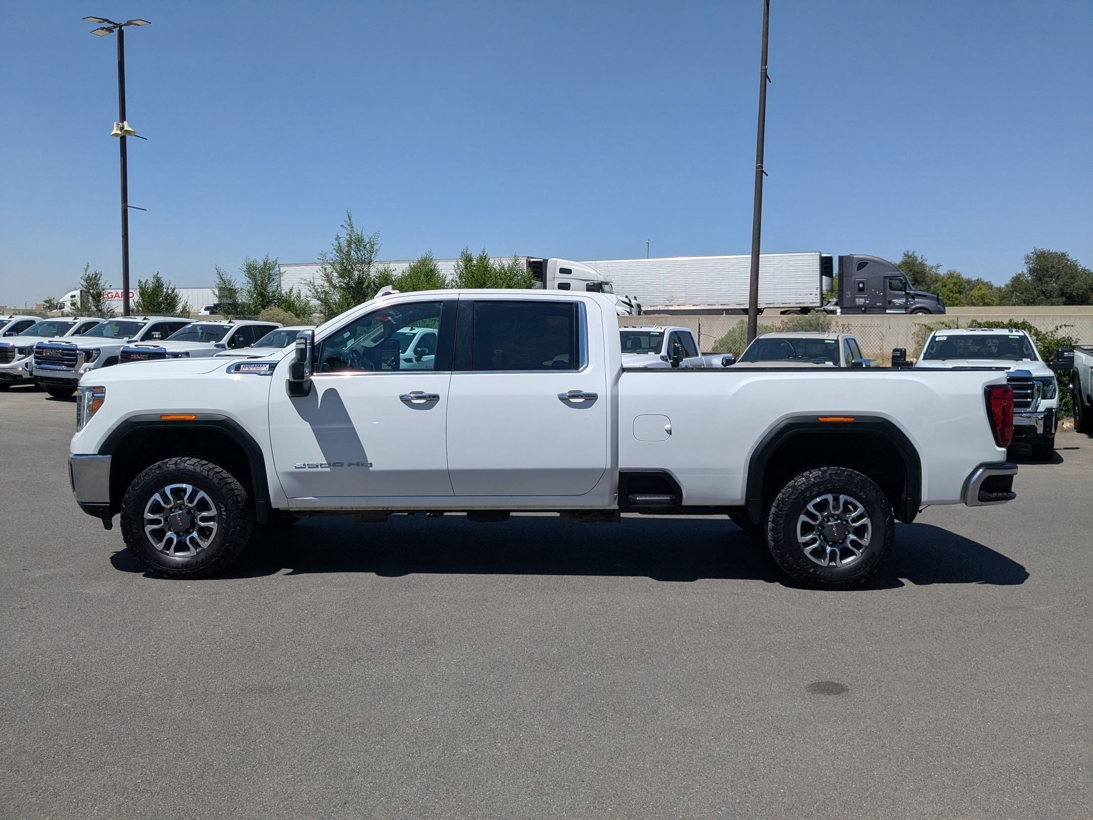 Used 2023 SUMMIT WHITE GMC SLT image 2