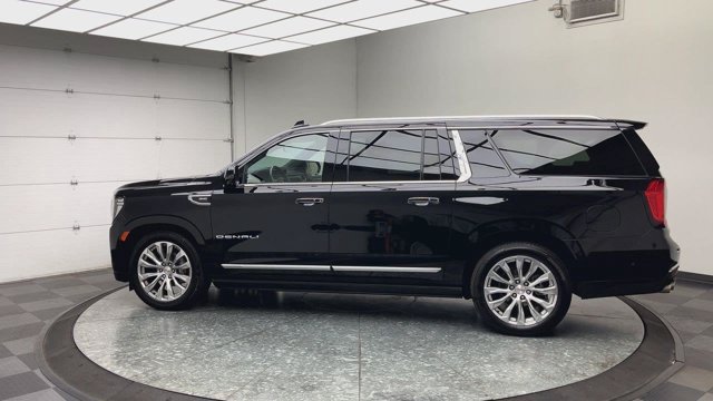 Used 2024 Onyx Black GMC Denali image 40